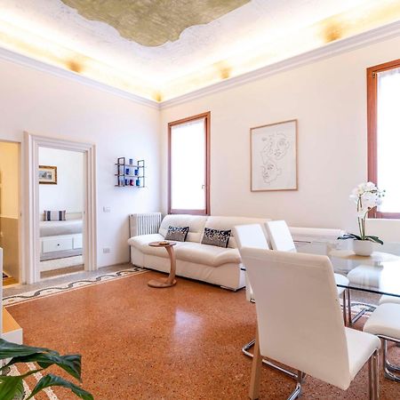 Ca' Pestrin Suite House - San Marco Square البندقية المظهر الخارجي الصورة